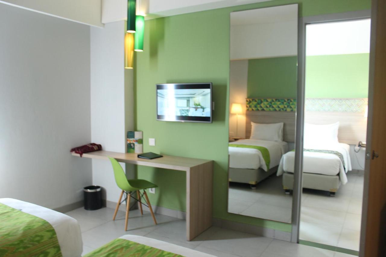 Khas Makassar Hotel Екстериор снимка