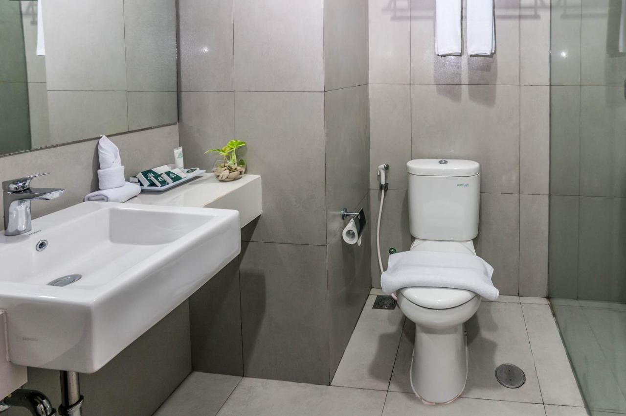 Khas Makassar Hotel Екстериор снимка