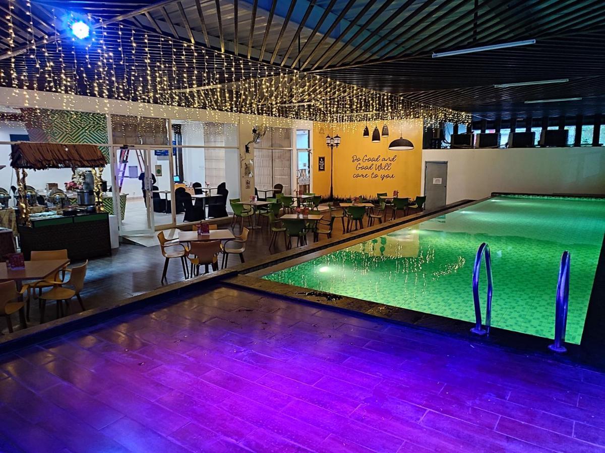 Khas Makassar Hotel Екстериор снимка