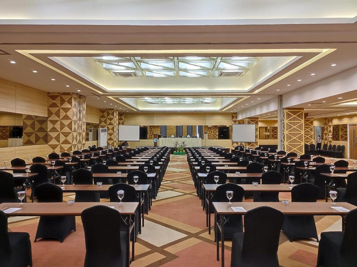 Khas Makassar Hotel Екстериор снимка