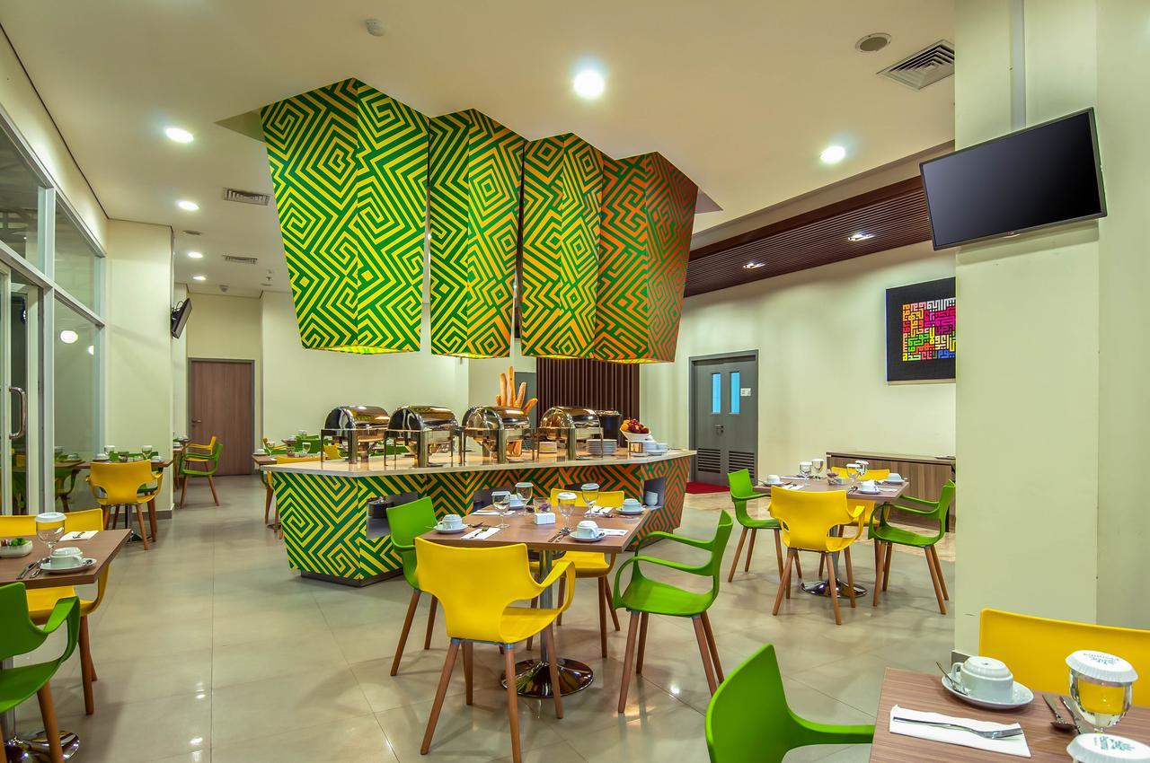 Khas Makassar Hotel Екстериор снимка